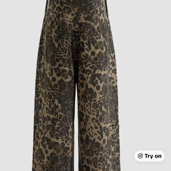Cider Essentials leopard print, oversized, baggy, overalls washed out look - Picture 2 of 4